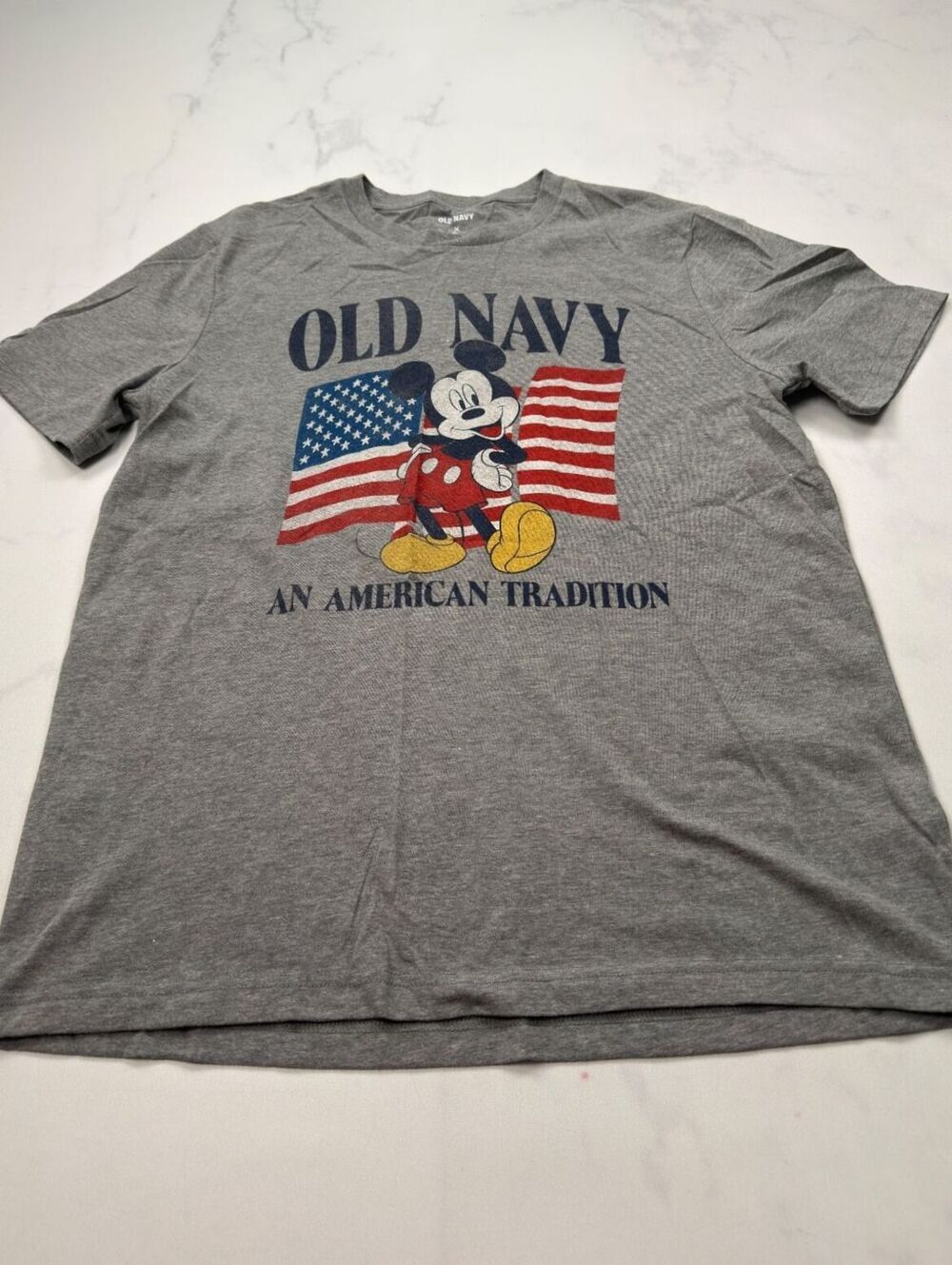 Old Navy x Disney An American Tradition Graphic Tee Gray 2010s Retro - Mens M